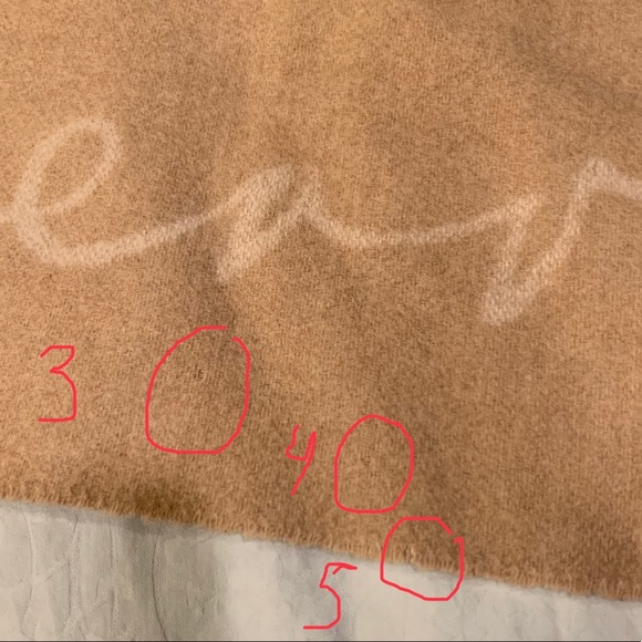 Burberry scarf - Picture 6 of 8